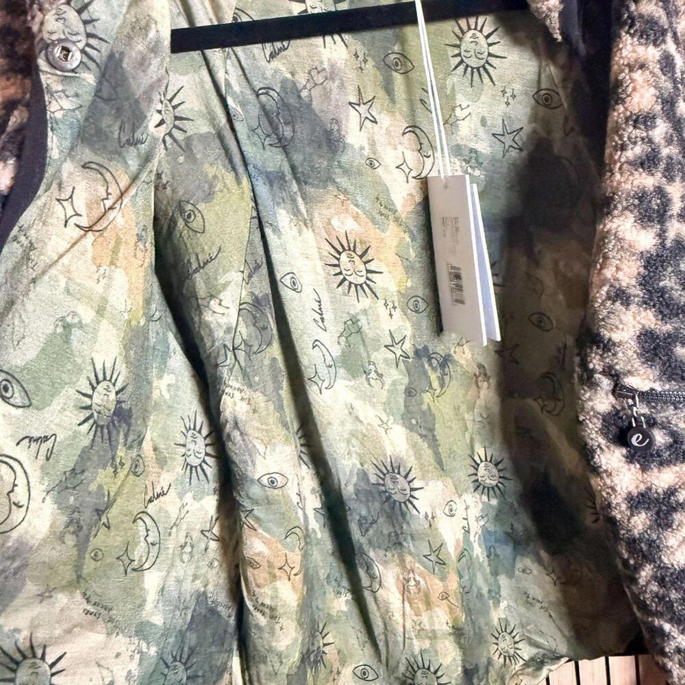 082 Johnny Was Calme Leopard Print Bamboo Blend Fleece Jacket NWT - Size Small - Picture 5 of 9